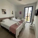 Lägenhet Le Voyageur By The Sea - Furnished *