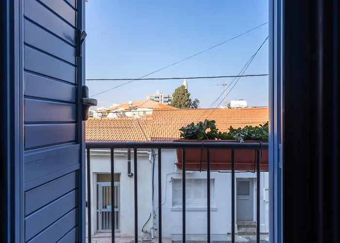 Le Voyageur By The Sea - Furnished דירה לרנקה