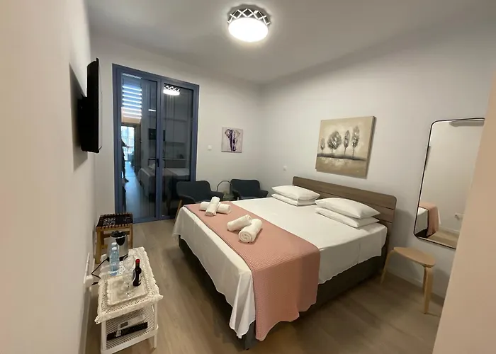 Le Voyageur By The Sea - Furnished דירה לרנקה