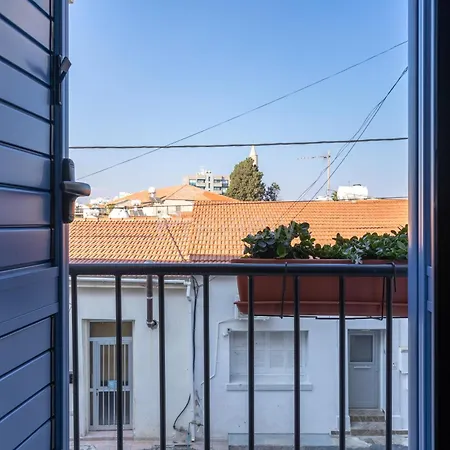 Le Voyageur By The Sea - Furnished Appartamento Larnaca